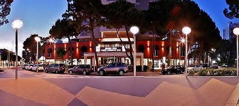 Hotel Savoia Lignano Sabbiadoro Extérieur photo