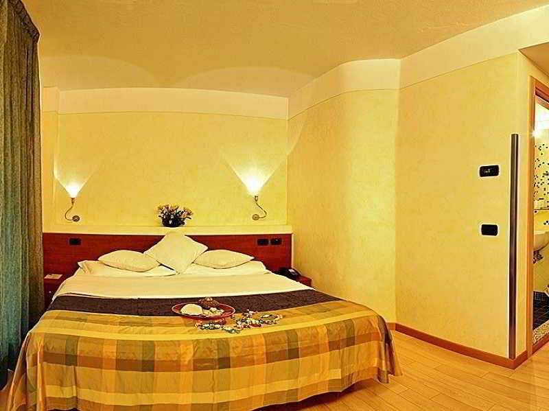 Hotel Savoia Lignano Sabbiadoro Extérieur photo